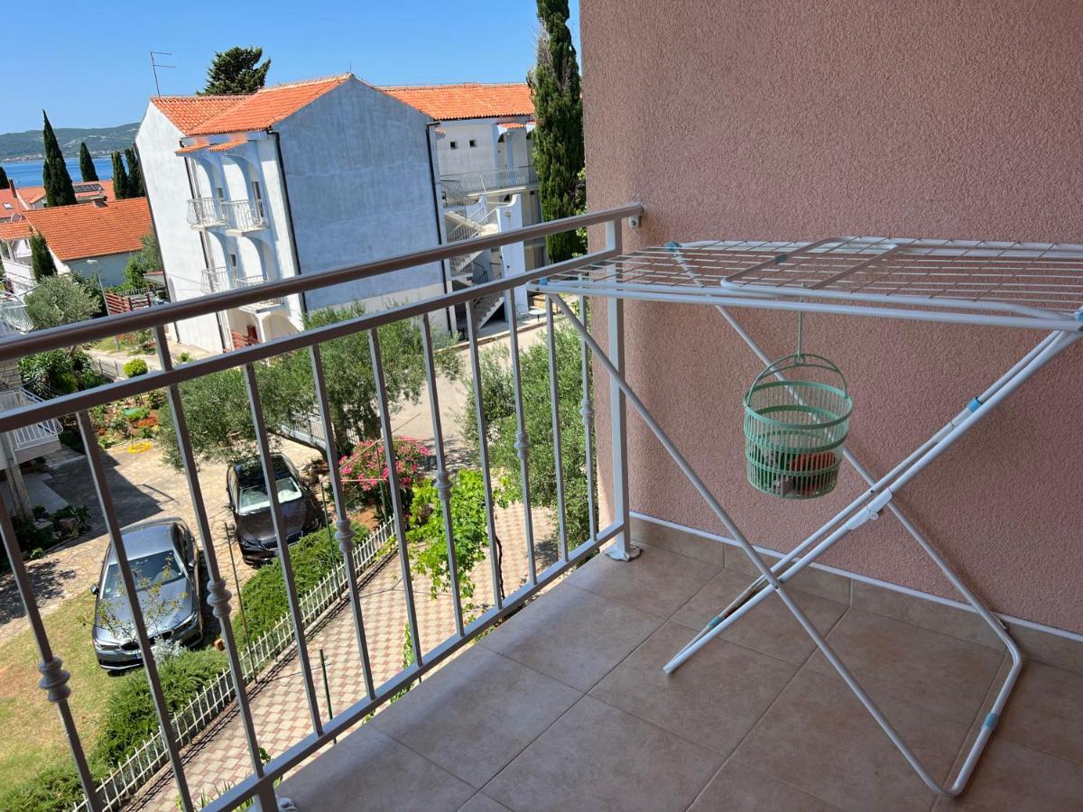 Apartmani Roje Sveti Filip I Jakov Zewnętrze zdjęcie