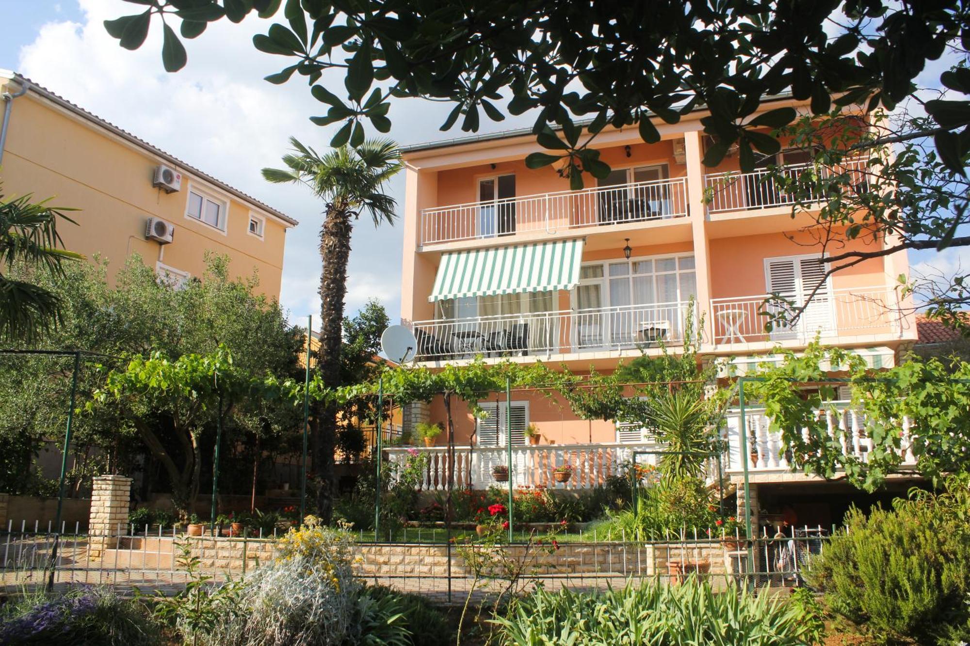 Apartmani Roje Sveti Filip I Jakov Zewnętrze zdjęcie